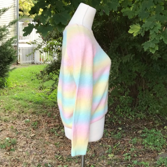 BB Dakota☀️Pastel striped Ombre sweater - Picture 5 of 11